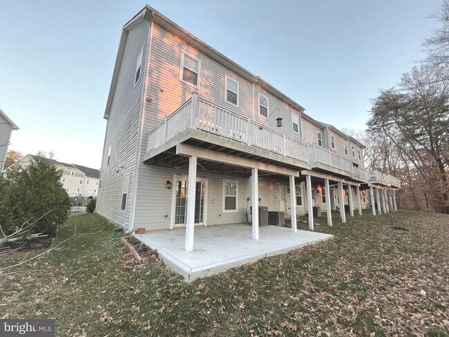 Building Photo - 3667 Duckhorn Way