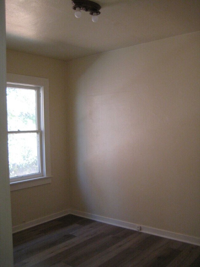 Building Photo - Updated home in the Heart of Downtown Grass Valley