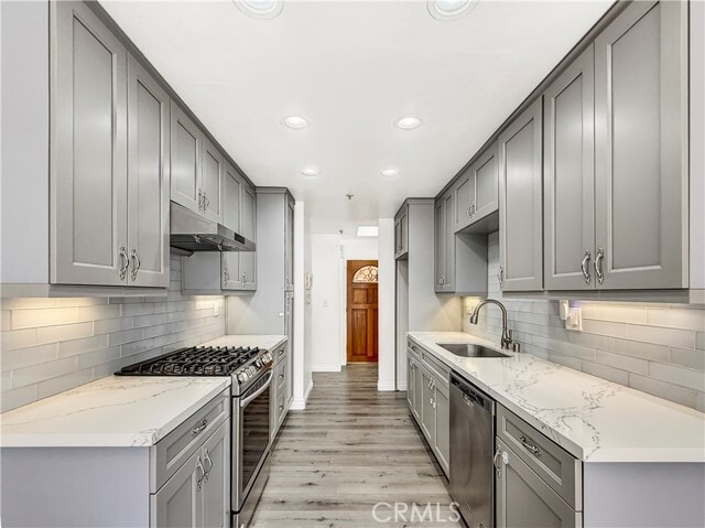 Building Photo - 468 W Huntington Dr