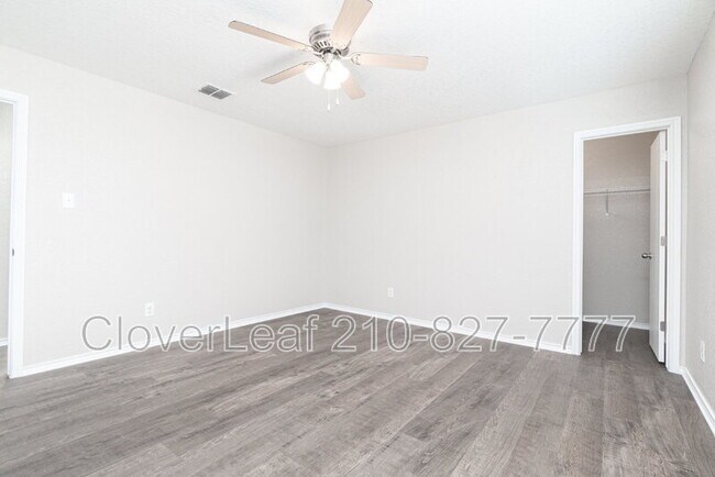 Building Photo - 129 Gatewood Bay