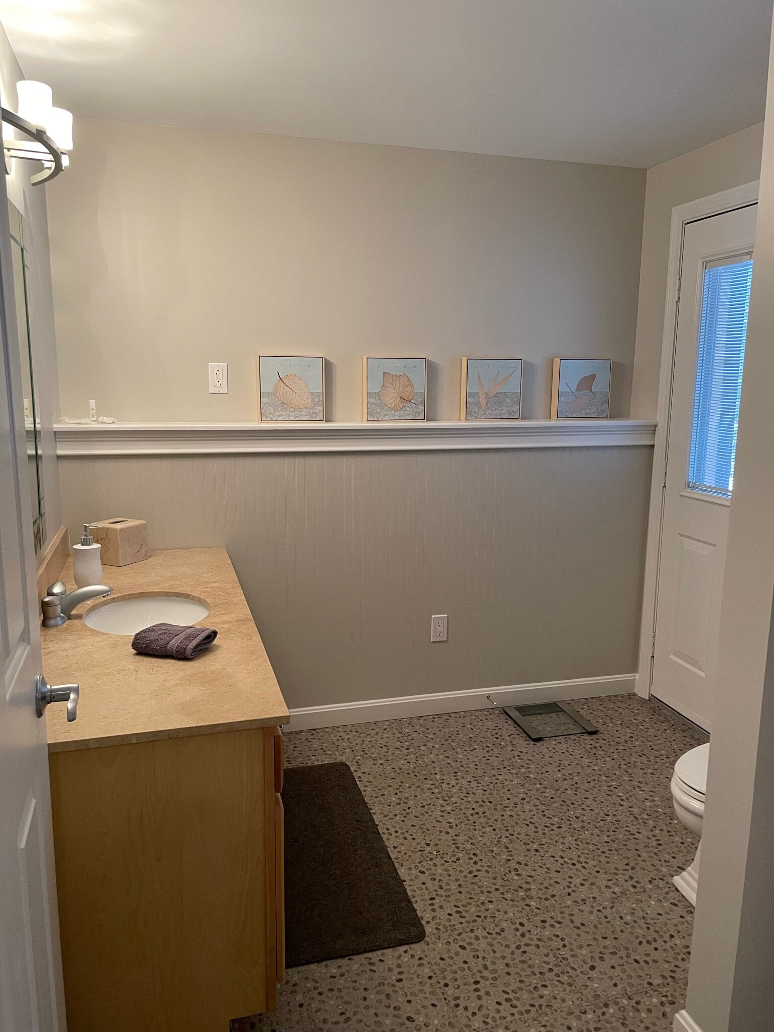 Bathroom - 868 Ledgewood Dr