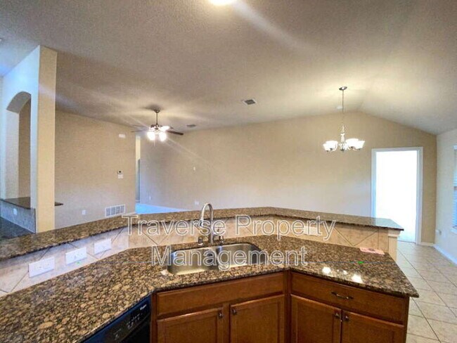 Building Photo - 417 Prescott Ln