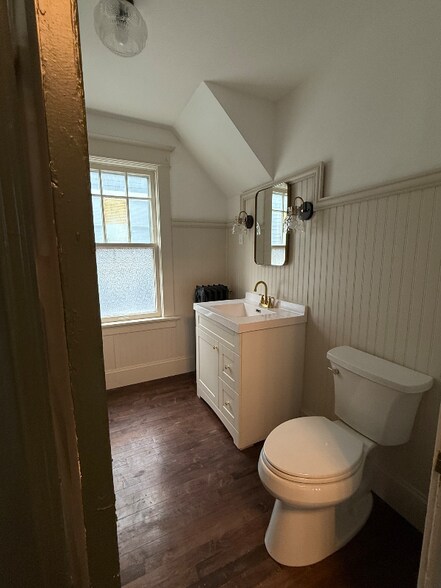 Building Photo - 2845 N Maryland Ave