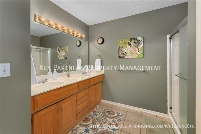 Building Photo - 15375 S Constance St