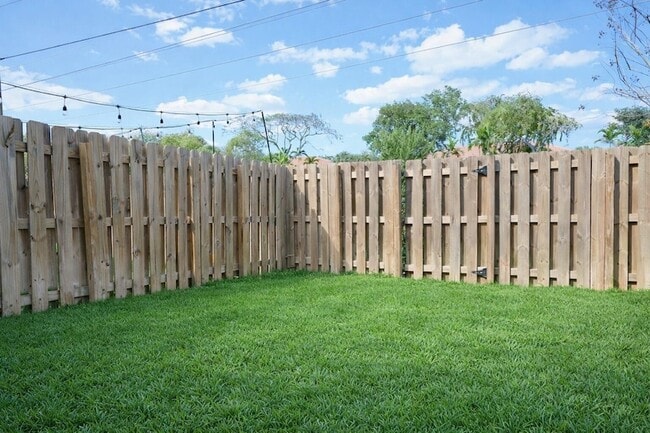 Building Photo - 11833 NW 47th Manor