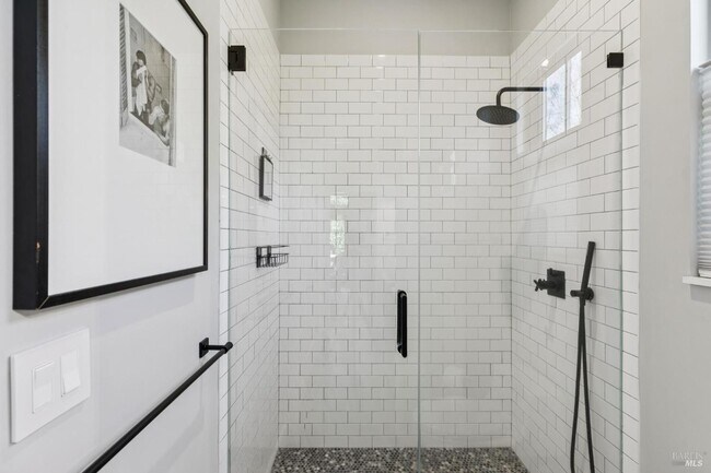 Building Photo - 1810 Quail Ct