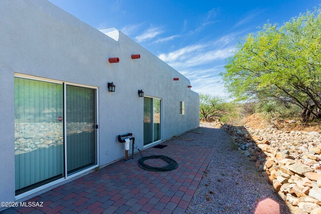 Building Photo - 290 Via Mantaraya