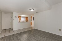 Building Photo - 3 BR / 2 BA Ground-Floor Condo | Screened ...