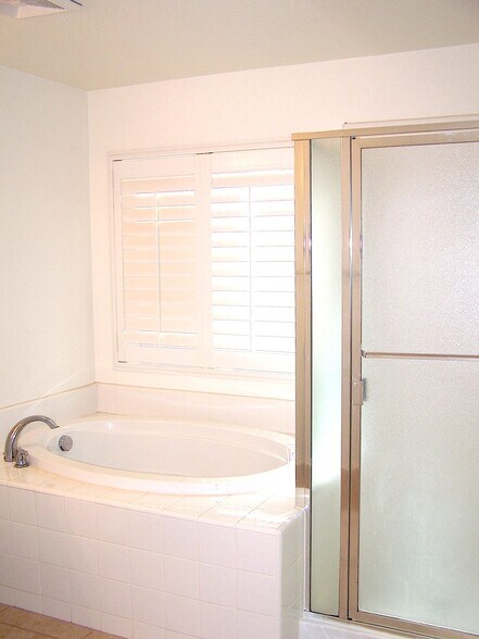 Building Photo - 37815 Banyan Pl