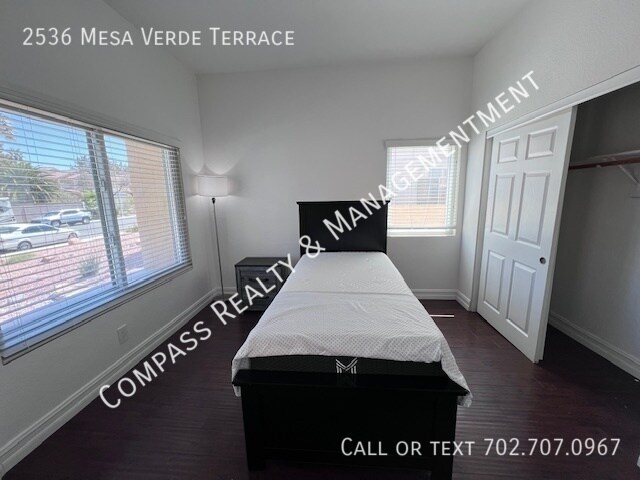 Building Photo - 2536 Mesa Verde Terrace