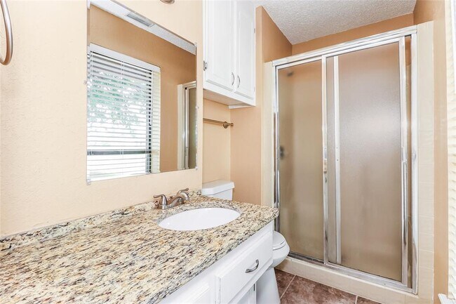 Building Photo - 100 N Eastgate Dr