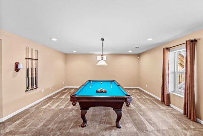 Building Photo - 3 Bed 3 Bath in 55+ Four Seasons Dumfries, VA