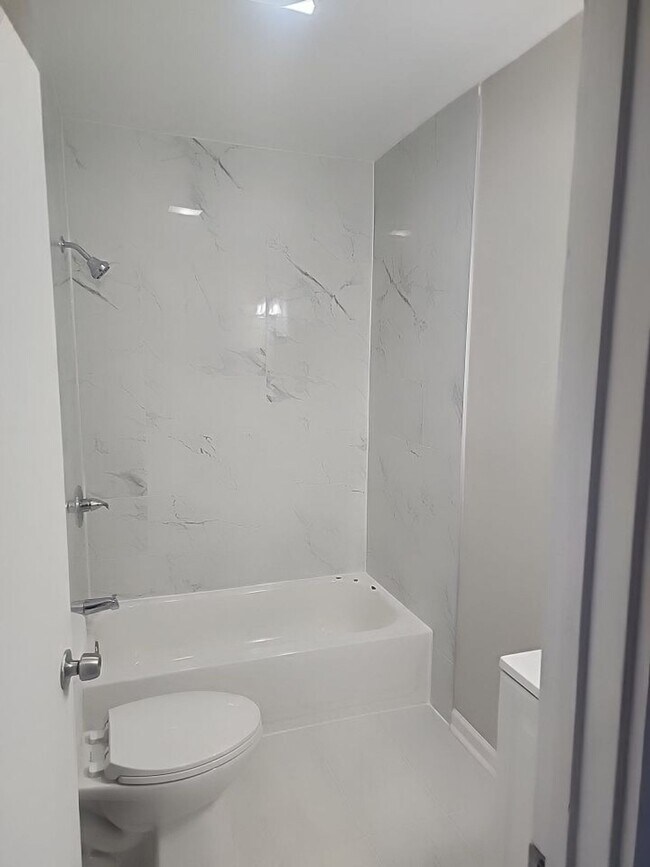 Primary Photo - Newly Renovated 3 Bedroom Section 8 are We...