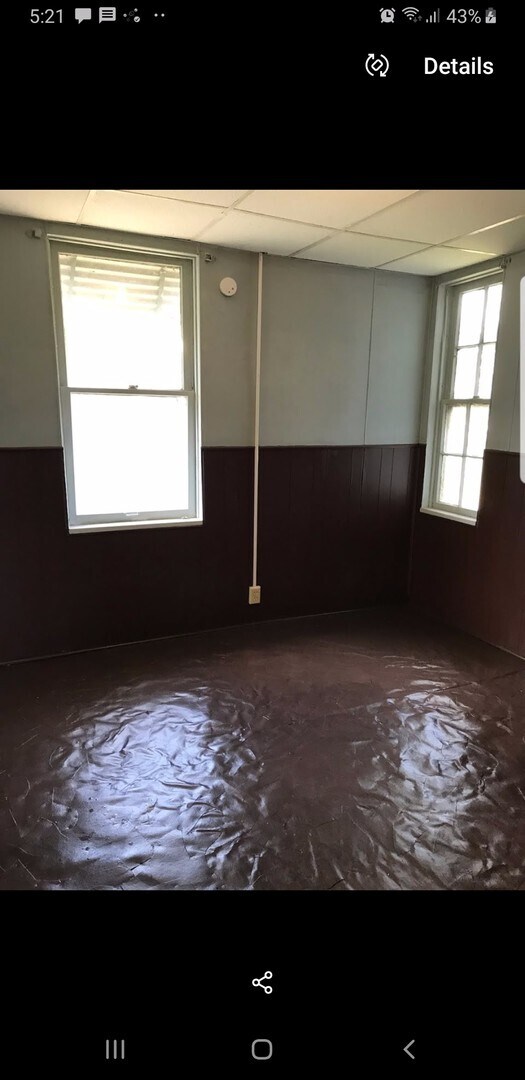 Building Photo - 3 bedroom 1 bath