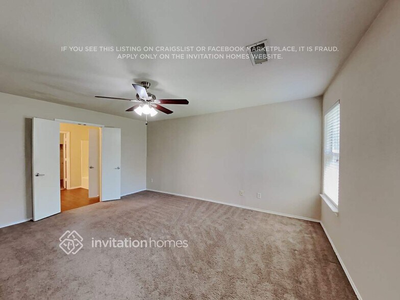Building Photo - 10404 Hideaway Trail