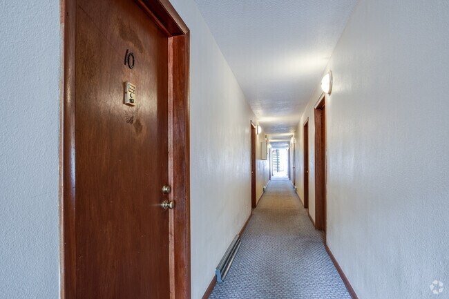 Hallway - 1215 S Dewey St Apartments