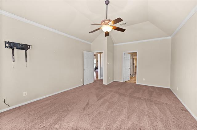 Building Photo - 1518 Lakeview Dr