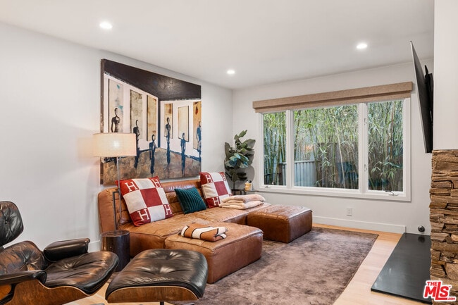 Building Photo - 3355 Alana Dr