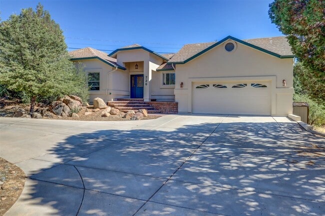 Building Photo - Immaculate 3 bedroom, 2 bath home in Prescott Heights