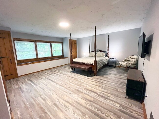 Building Photo - 3923 Bluestone Rd