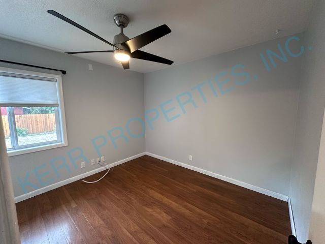 Building Photo - Charming 2-Bedroom Retreat with 2 Full Bat...