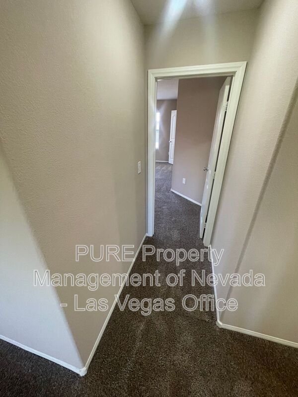 Building Photo - 9360 Fort Bayard Ave