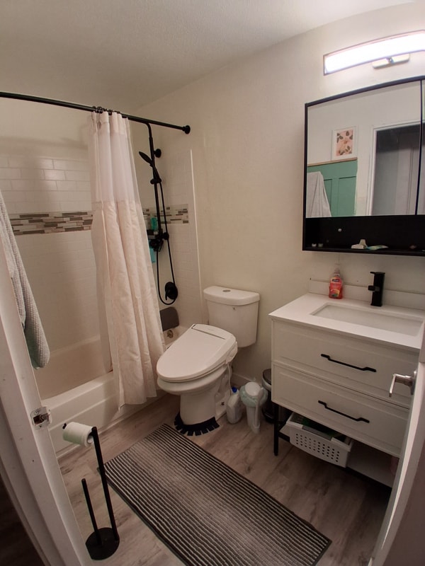 Building Photo - 346 NW Dory Dr