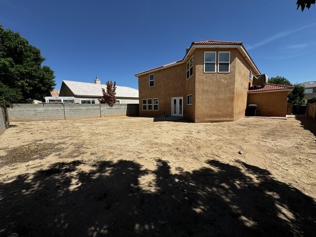 Building Photo - 10815 Thunder Basin Rd SE
