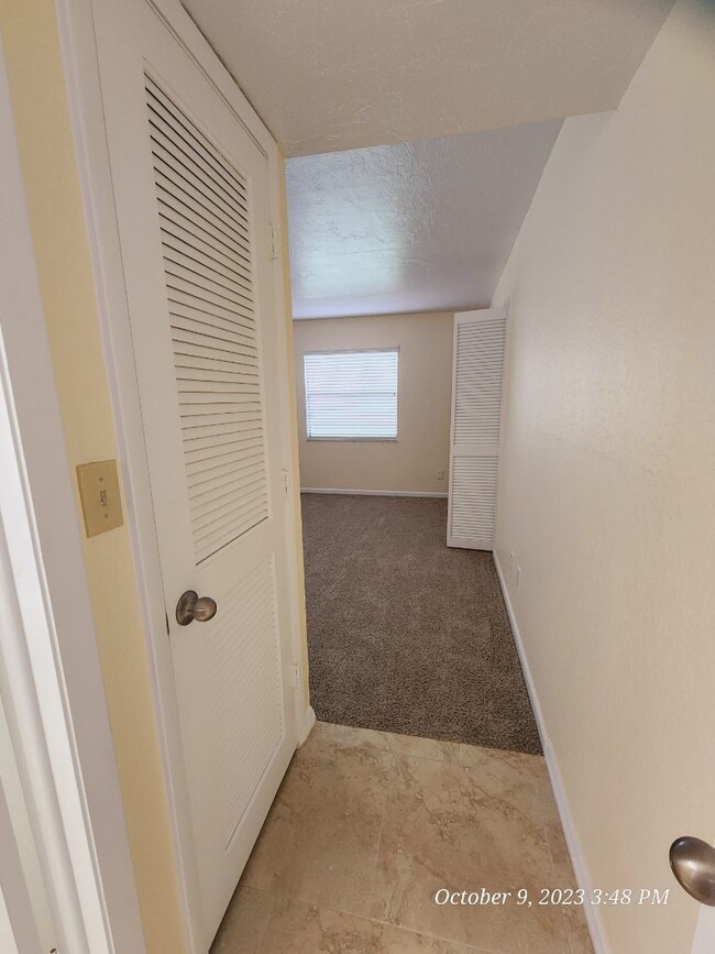 Building Photo - 6108 Whiskey Creek Dr