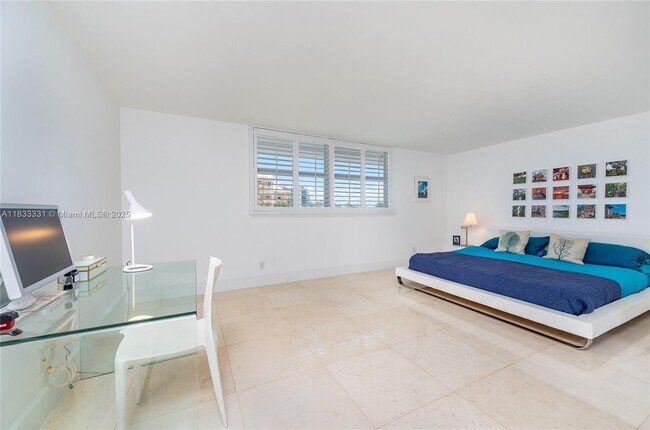 Building Photo - 613 Ocean Dr