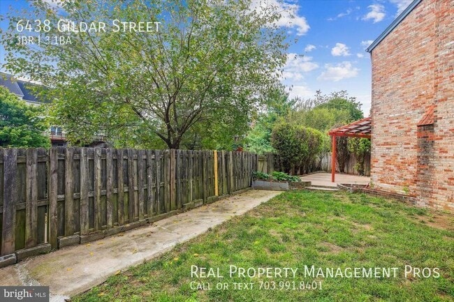 Building Photo - 6438 Gildar St