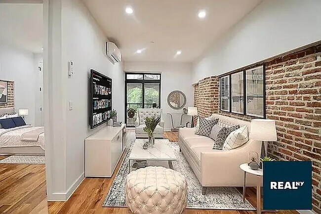Building Photo - 1 bedroom in BROOKLYN NY 11237