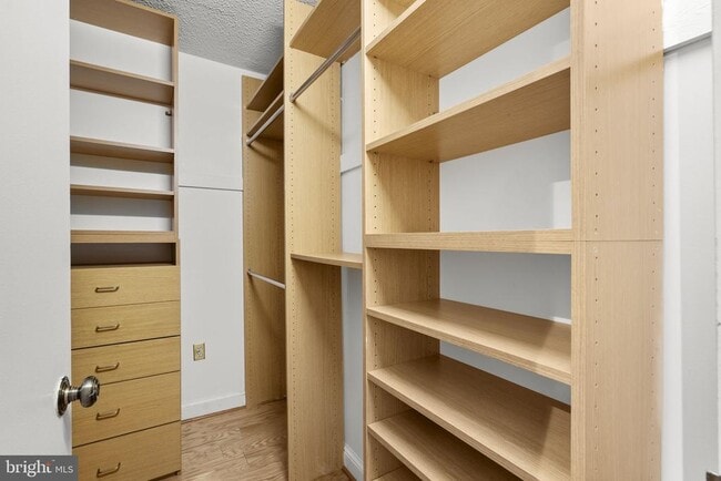 Building Photo - 3101 New Mexico Ave NW