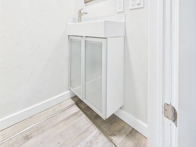 Building Photo - 1044 Coronado Pkwy S