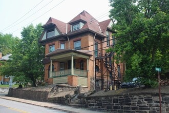 Building Photo - 302-C Grant St
