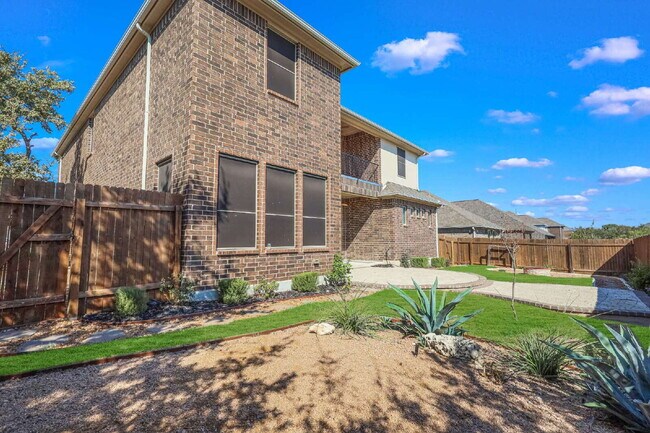 Building Photo - Beautiful 4-Bedroom Home in Stevens Ranch ...