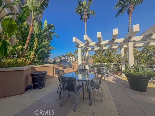 Building Photo - 5068 Scholarship