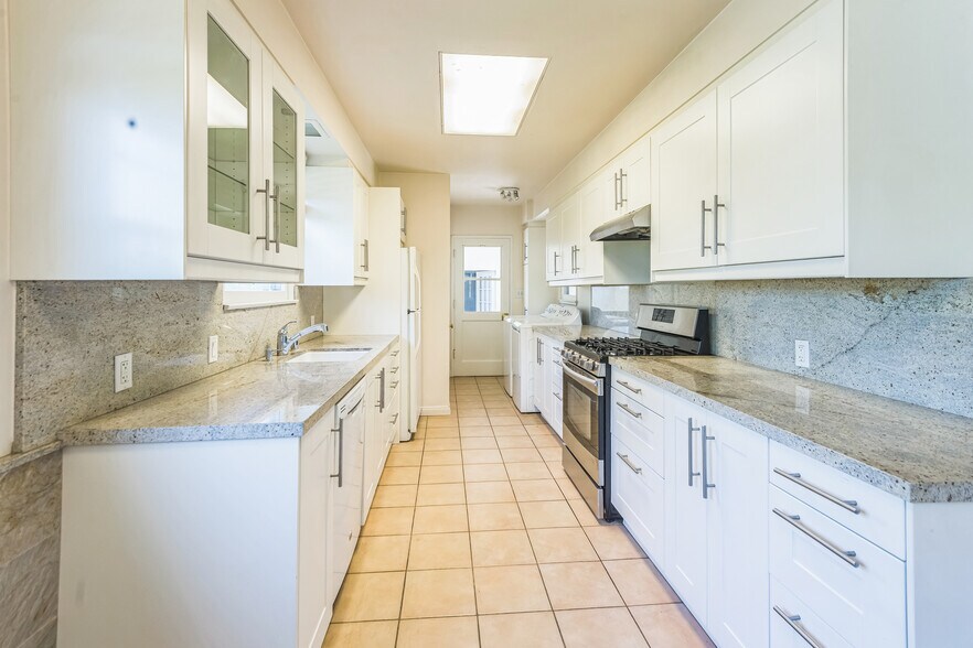 Building Photo - 12753 Appleton Way