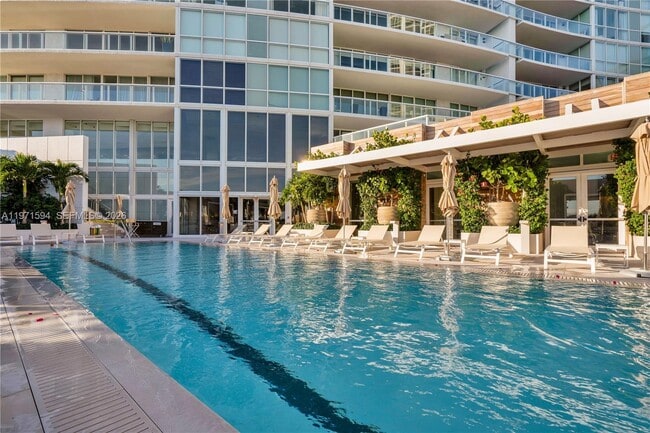 Building Photo - 450 Alton Rd