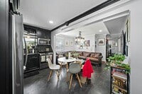 Building Photo - 609 Sealy Ave