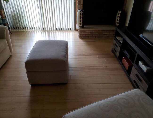 Building Photo - 2 Bedrooms, 2 Bathrooms and Plenty of Amen...