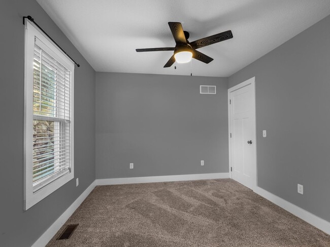 Building Photo - For Lease – Beautiful 3 Bedroom Home
