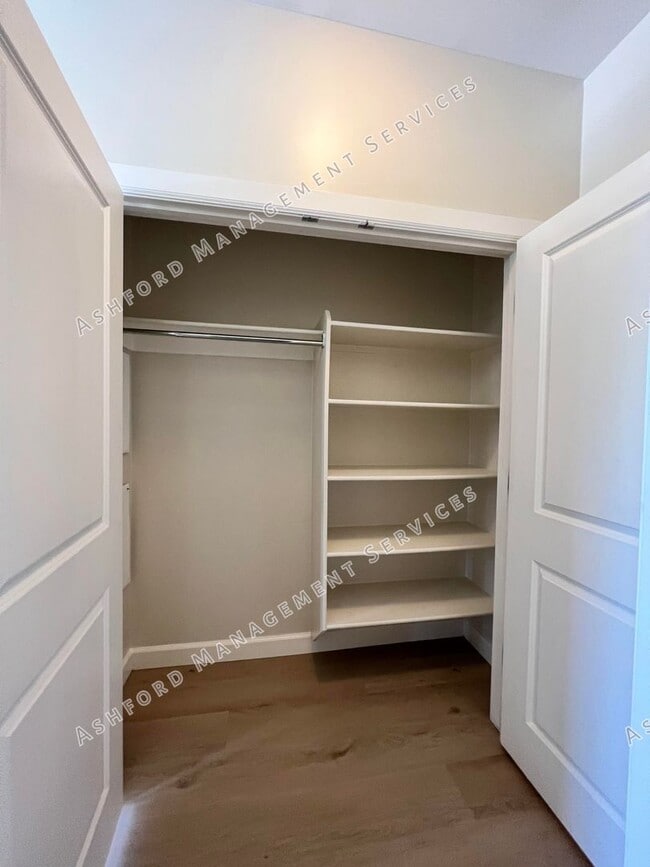 Building Photo - VIEWS AND LOCATION IN GATED ARTESIA LUXURY CONDOMINIUM IN SCOTTSDALE