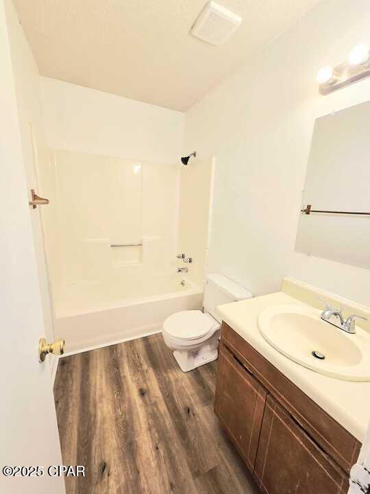 Building Photo - 130 Beulah Ave