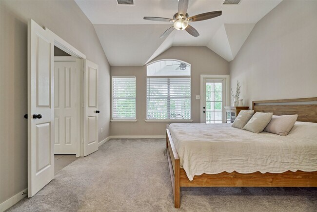 Building Photo - 38 E Gaslight Pl