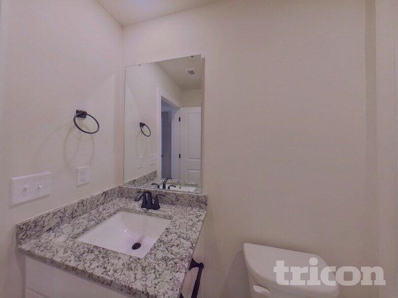 Building Photo - 7209 Jerimoth Dr