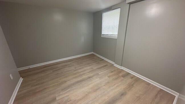 Building Photo - Beautiful, 4 Bedroom, 3 Bath House in Nashville!