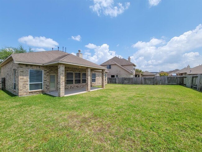 Building Photo - 20931 Flower Croft Ct