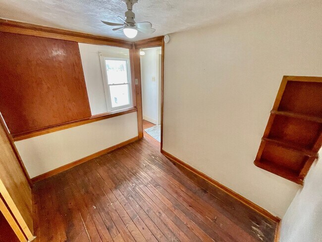 Building Photo - 120 Cotter Rd