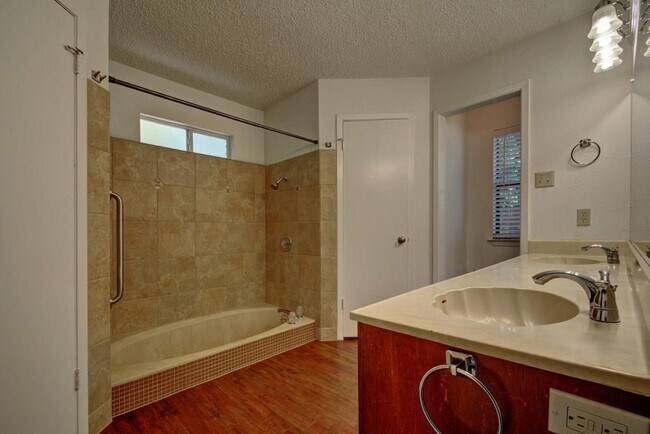 Building Photo - 9204 Sedgemoor Trail